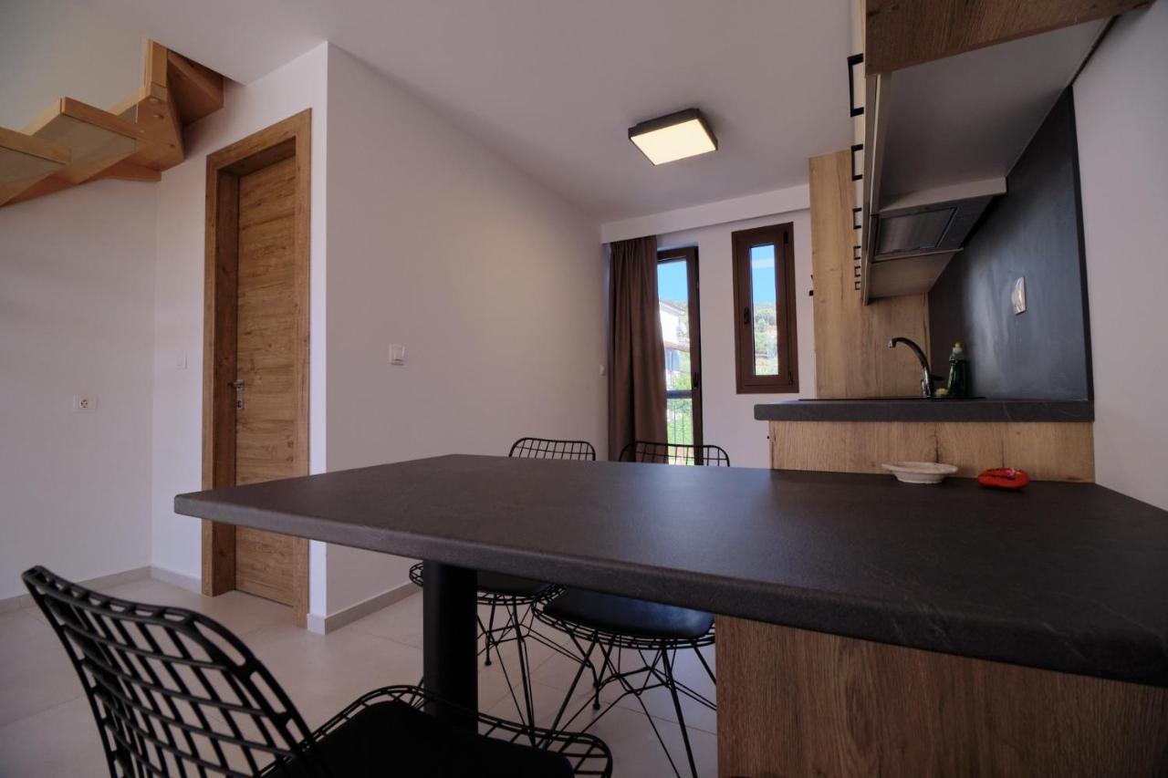 Zefiros Luxury Apartments Sívota 외부 사진