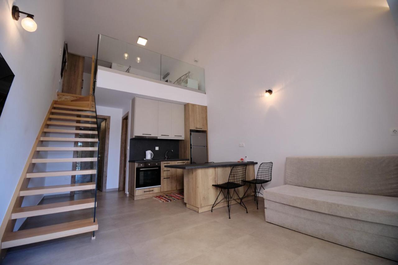 Zefiros Luxury Apartments Sívota 외부 사진