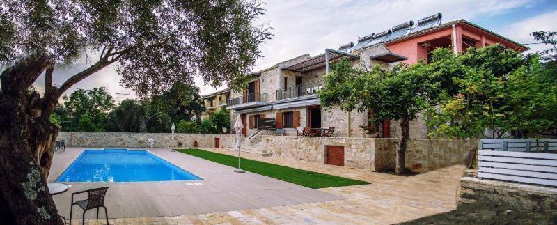 Zefiros Luxury Apartments Sívota 외부 사진